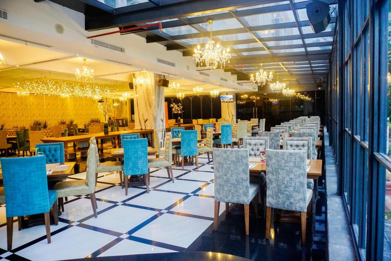 Swiss-Belhotel Kendari Bagian luar foto