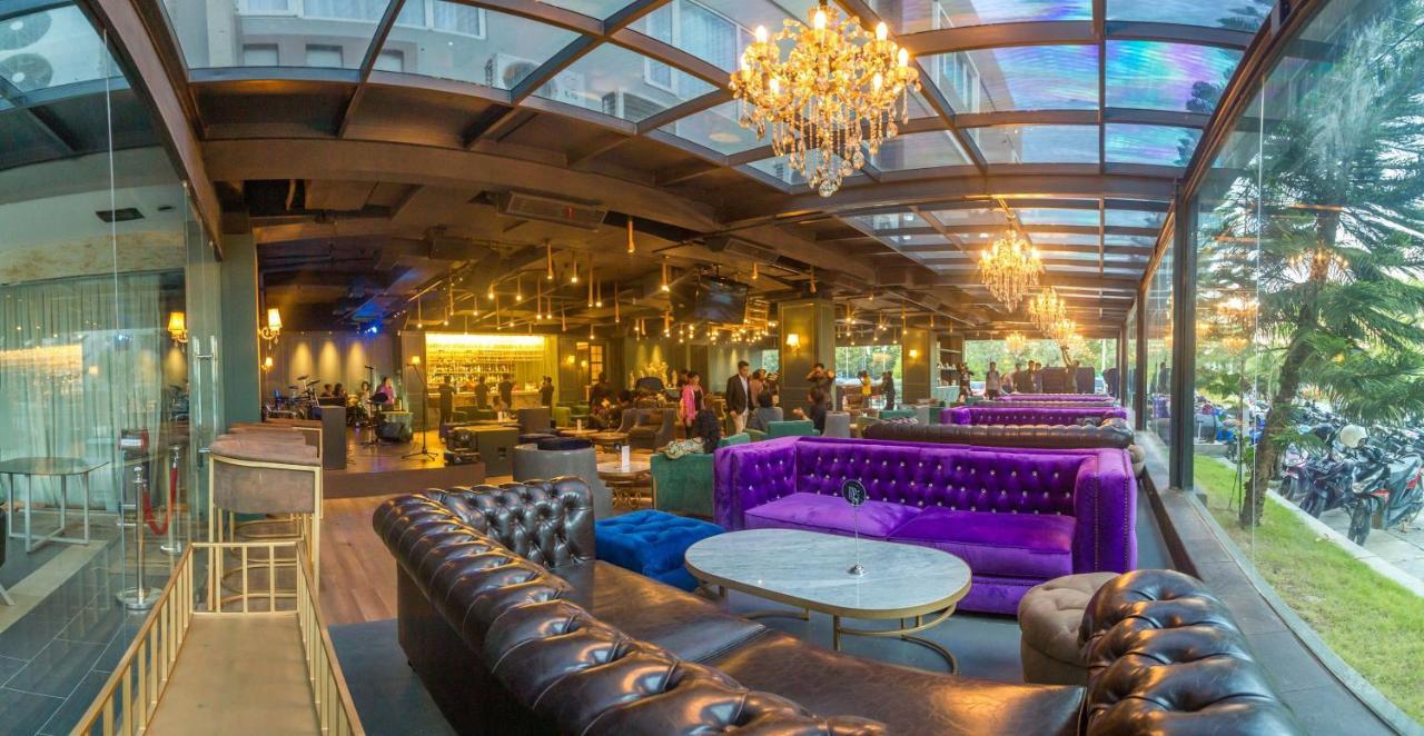 Swiss-Belhotel Kendari Bagian luar foto