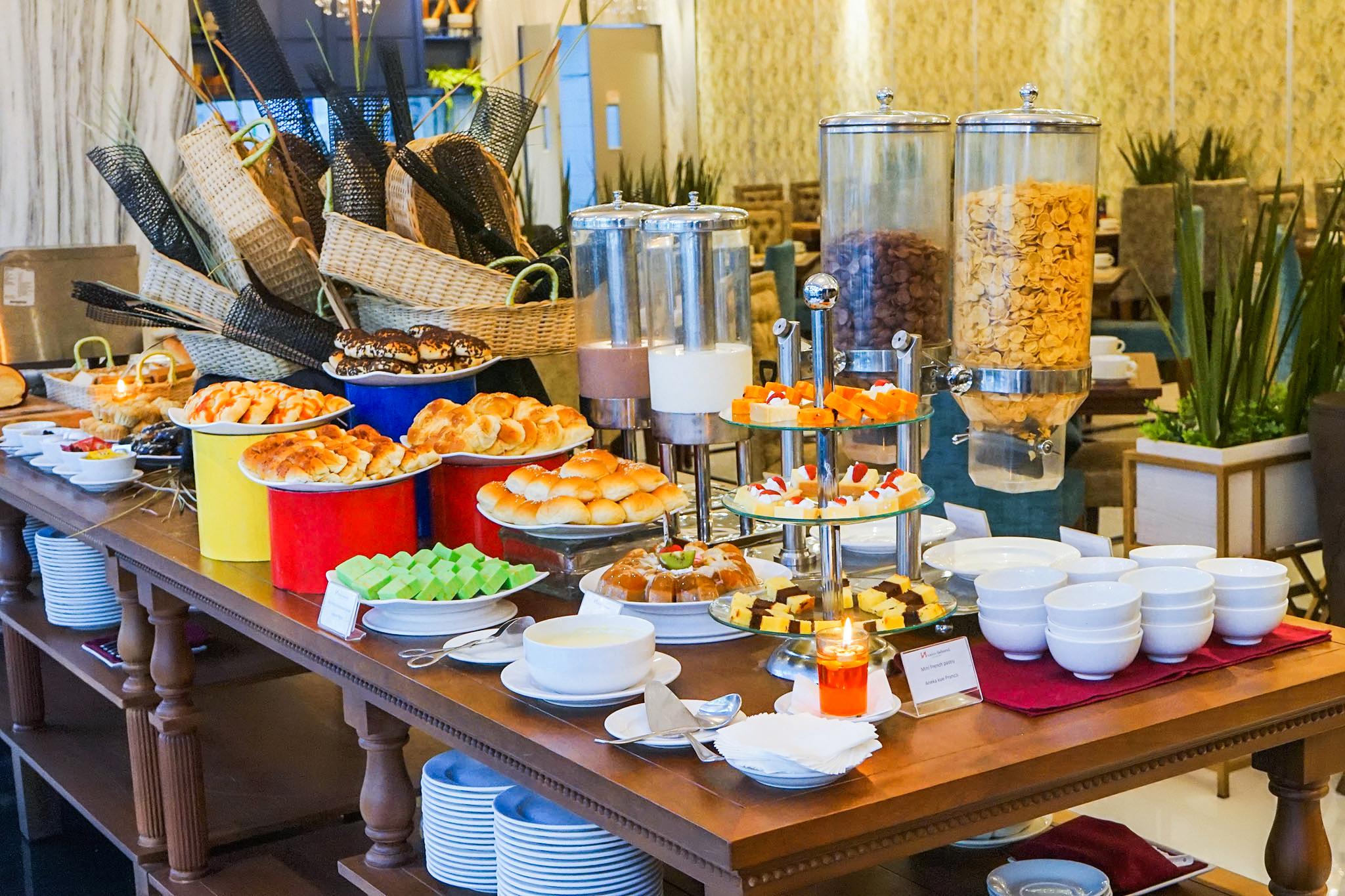 Swiss-Belhotel Kendari Bagian luar foto