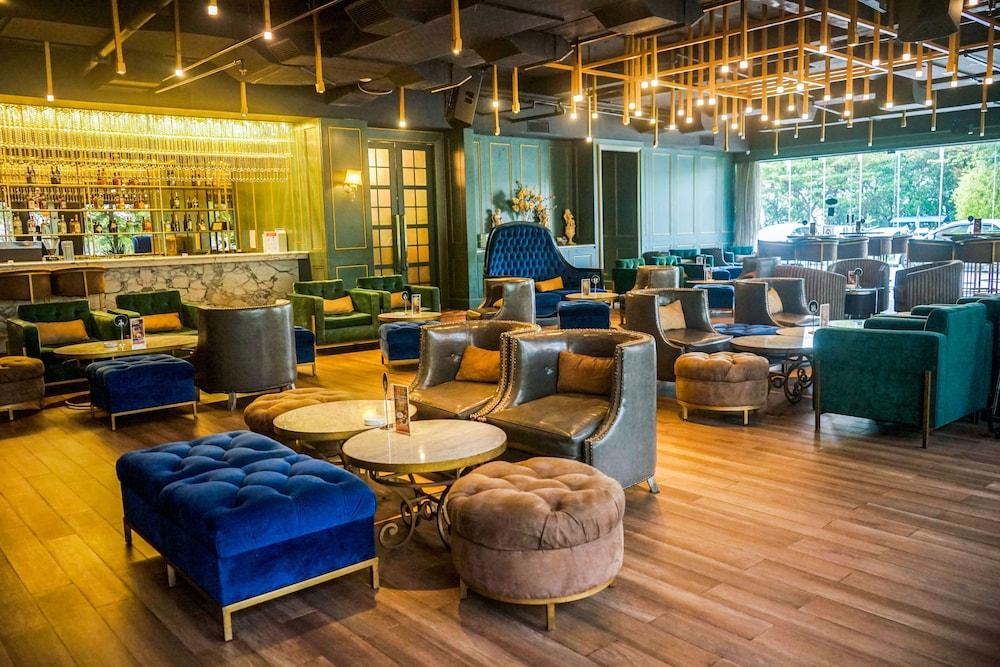 Swiss-Belhotel Kendari Bagian luar foto