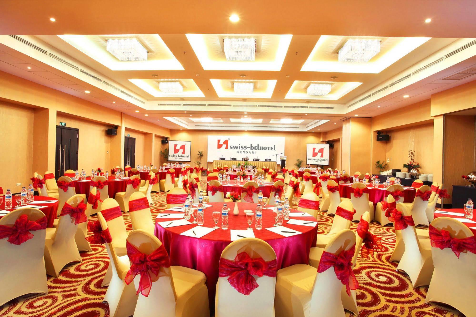 Swiss-Belhotel Kendari Bagian luar foto